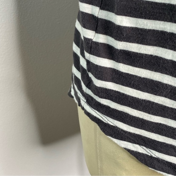 Madewell Grey and White Striped Boxy Tee - Picture 5 of 7